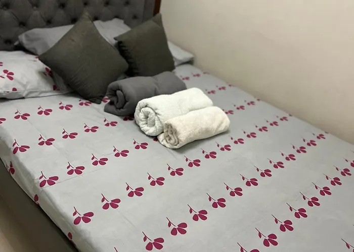 1 Bedroom Unit Near Moa *