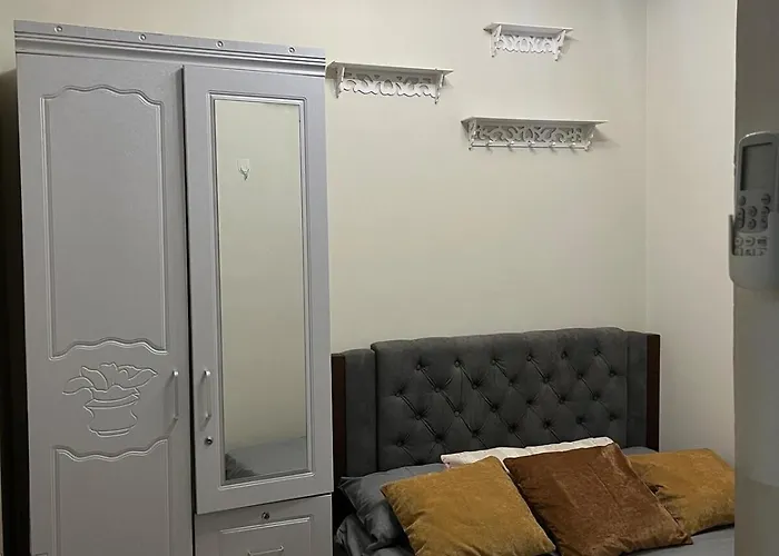 1 Bedroom Unit Near Moa